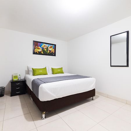 Hotel Ayenda 1045 Boutique Aeropuerto Bogotá Esterno foto